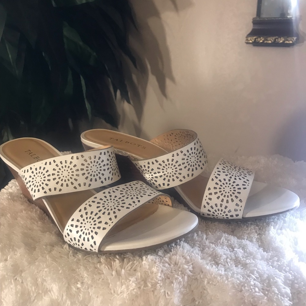 Talbots - Picture 9 of 16